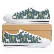 Llama Women's Low Top Canvas Shoes