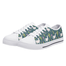 Llama Women's Low Top Canvas Shoes