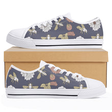 Bee Women's Low Top Canvas Shoes