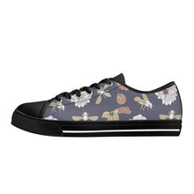 Bee Women's Low Top Canvas Shoes