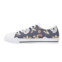 Bee Women's Low Top Canvas Shoes
