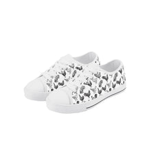 Chicken Kid's Low Top Canvas Shoes