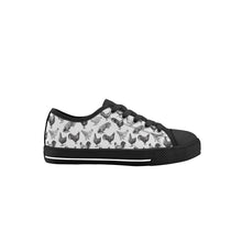 Chicken Kid's Low Top Canvas Shoes