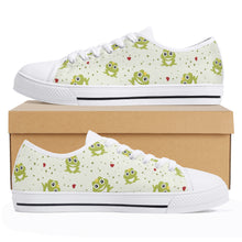 Frog Women's Low Top Canvas Shoes