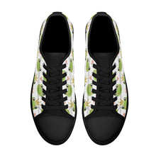 Frog Women's Low Top Canvas Shoes