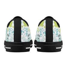 Frog Women's Low Top Canvas Shoes