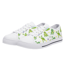 Frog Women's Low Top Canvas Shoes