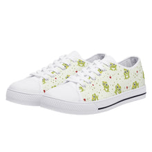 Frog Women's Low Top Canvas Shoes