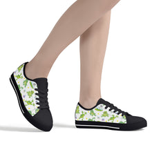 Frog Women's Low Top Canvas Shoes