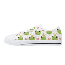 Frog Women's Low Top Canvas Shoes