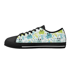 Frog Women's Low Top Canvas Shoes