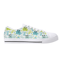 Frog Women's Low Top Canvas Shoes
