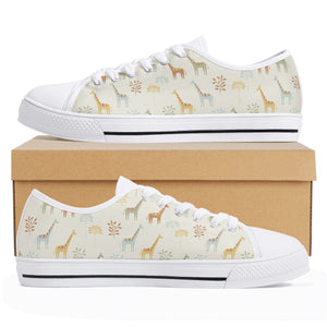 Giraffe Women's Low Top Canvas Shoes