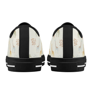 Giraffe Women's Low Top Canvas Shoes