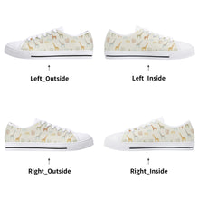 Giraffe Women's Low Top Canvas Shoes