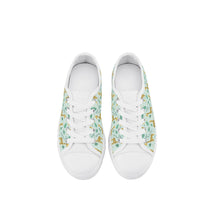 Giraffe Kid's Low Top Canvas Shoes