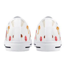Mushroom Women's Low Top Canvas Shoes