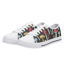 Mushroom Women's Low Top Canvas Shoes