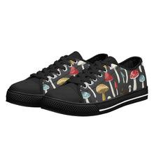 Mushroom Women's Low Top Canvas Shoes