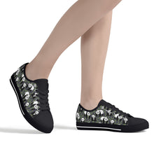 Panda Women's Low Top Canvas Shoes