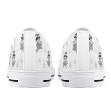 Raccoon Women's Low Top Canvas Shoes