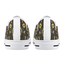 Raccoon Women's Low Top Canvas Shoes