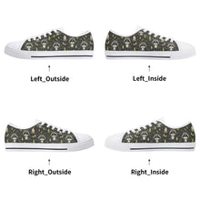 Raccoon Women's Low Top Canvas Shoes