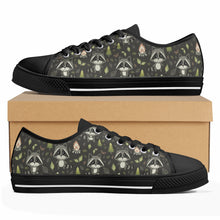 Raccoon Women's Low Top Canvas Shoes