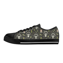 Raccoon Women's Low Top Canvas Shoes