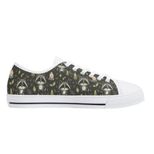 Raccoon Women's Low Top Canvas Shoes