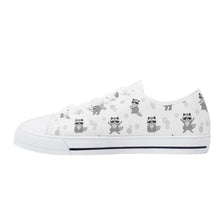 Raccoon Women's Low Top Canvas Shoes