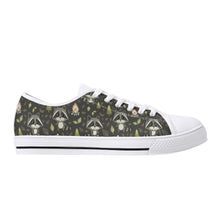 Raccoon Women's Low Top Canvas Shoes