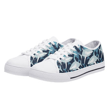 Shark Women's Low Top Canvas Shoes