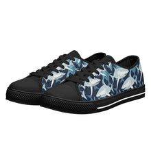 Shark Women's Low Top Canvas Shoes