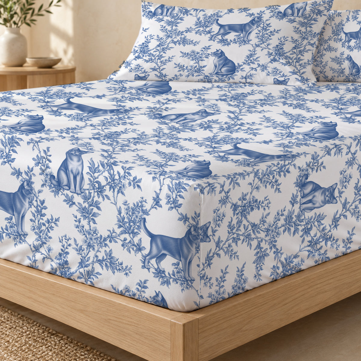 European Burmese toile bedding in Blue — Fitted Corner