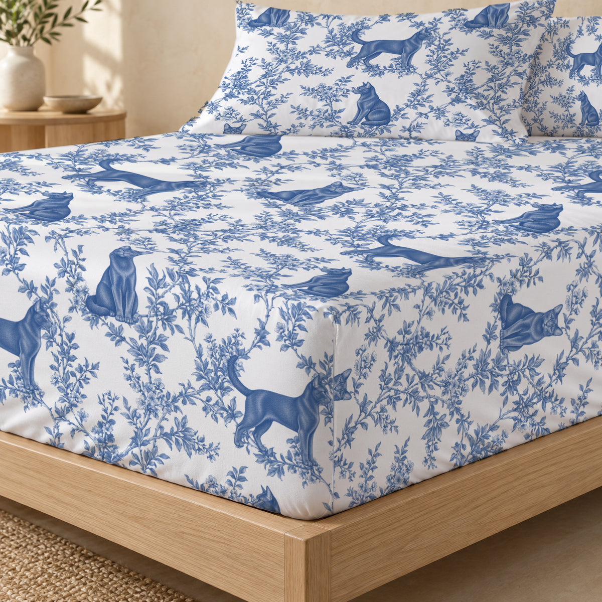Havana Brown toile bedding in Blue — Fitted Corner