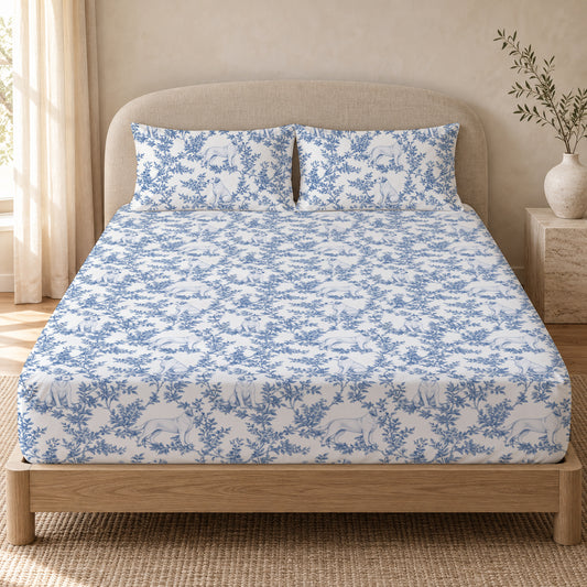 Labrador Retriever toile bedding in Blue — Queen Bedroom