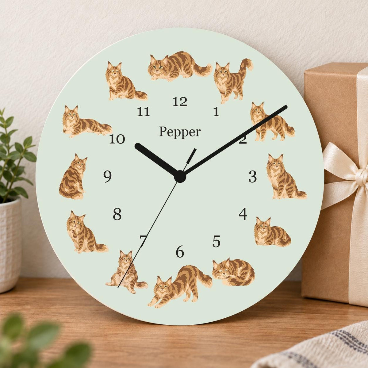 Personalized Maine Coon Cat wooden wall clock with example name Pepper; gift