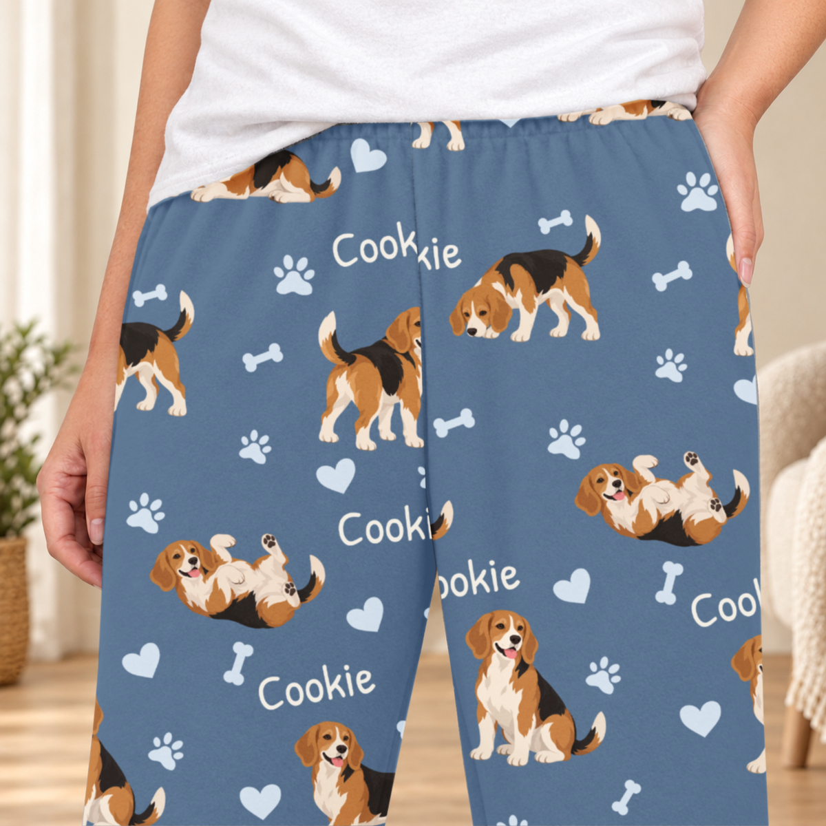 Beagle personalized fleece pajama close-up showing breed artwork and example pet name