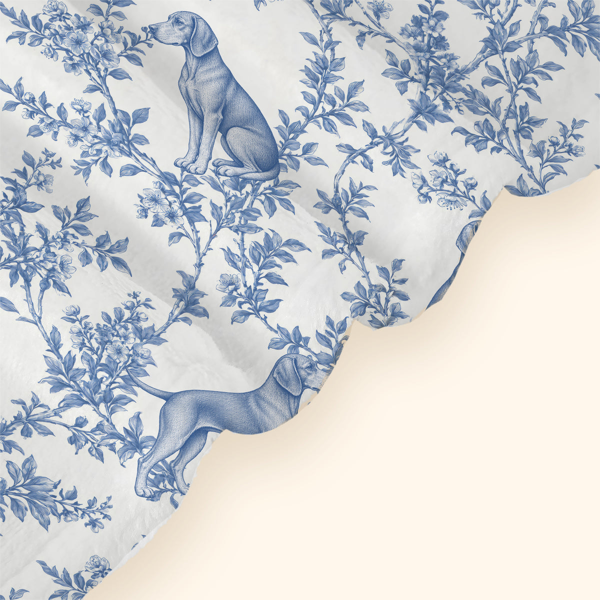 Vizsla toile de Jouy blanket - Blue Blanket Hem Closeup
